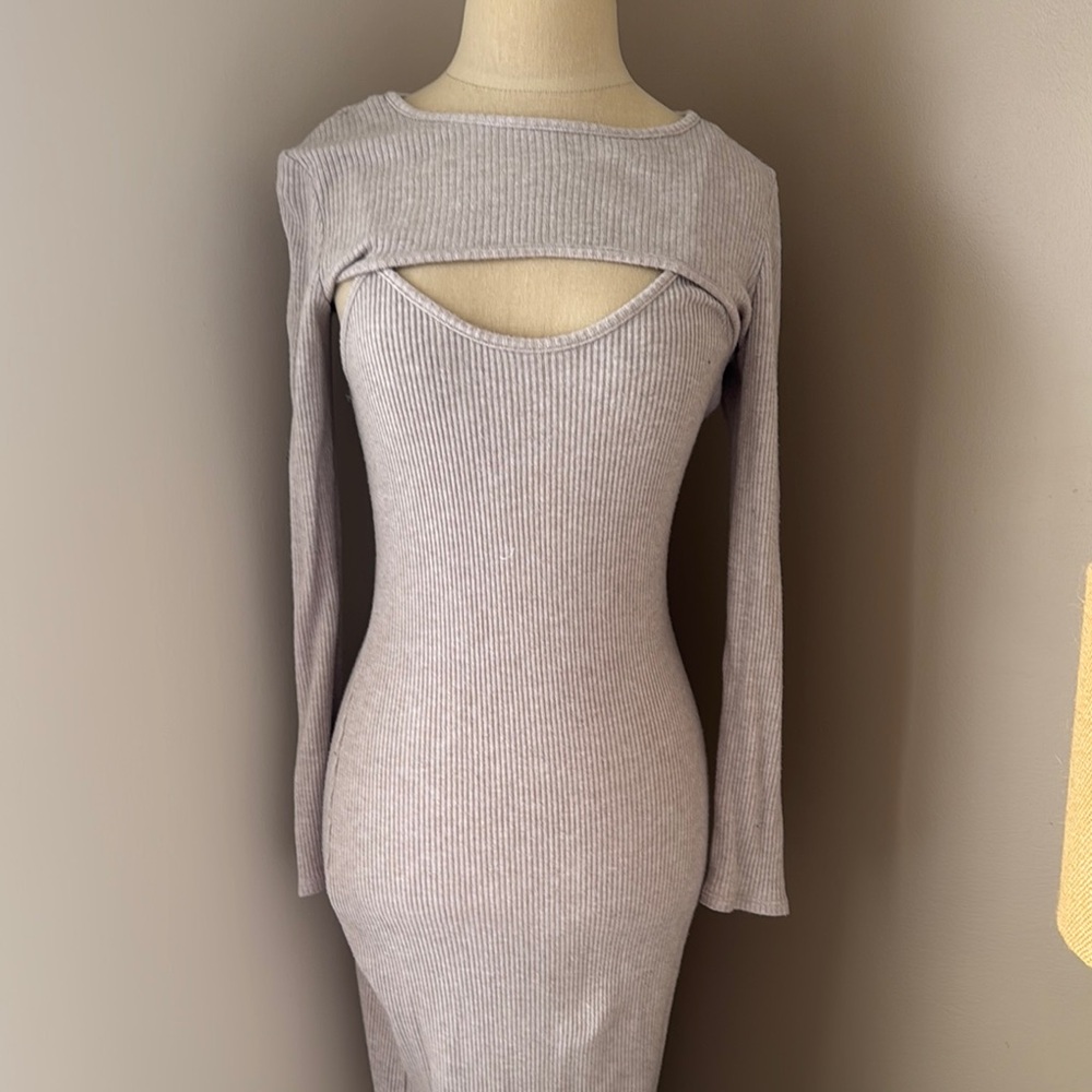 Elegant Gray Long Sleeve Dress